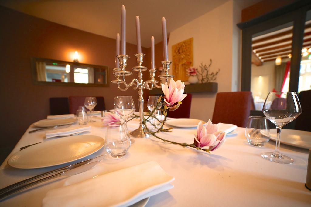 Hotel Restaurant Le Lion D'Or Saint-Hilaire-du-Harcouët Εξωτερικό φωτογραφία